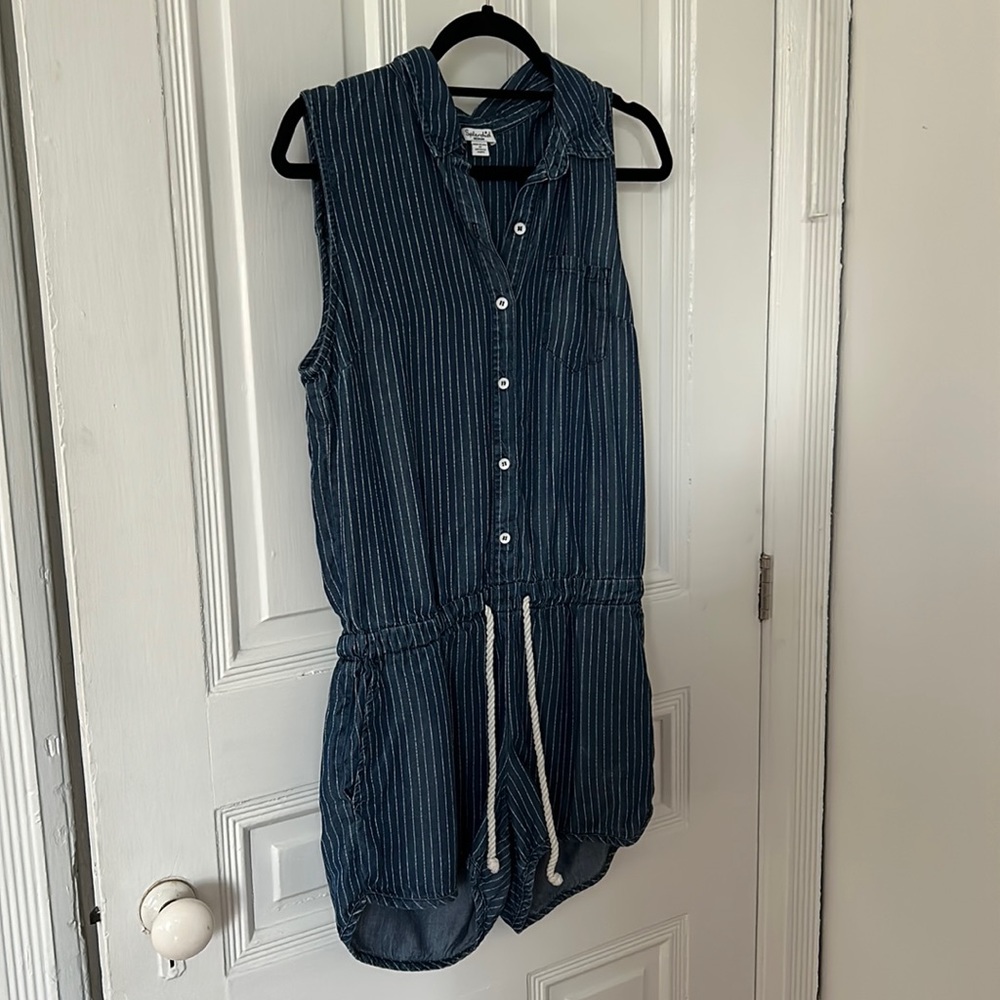 Splendid Navy Pinstripe Sleeveless Romper